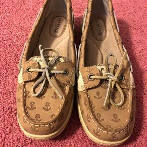Women’s Sperry 6.5